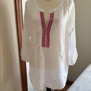 Universal Thread White Gauze Tunic with Red Embroidered Placket